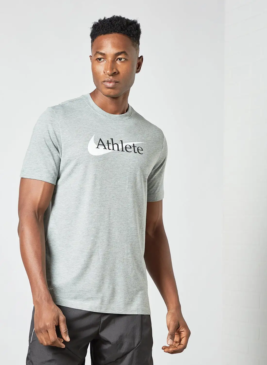 Nike Swoosh Training T-Shirt Grey