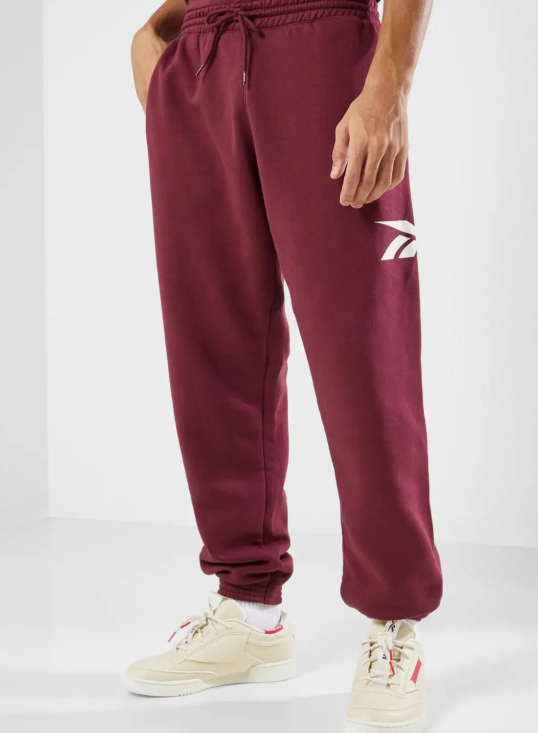 ريبوك كلاسيكس العلامة التجارية فخور Sweatpants