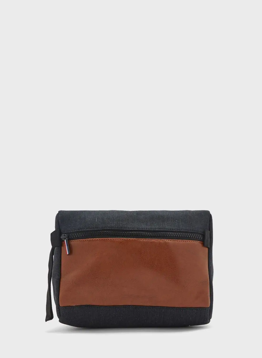 Seventy Five Men's Travels Wash Bag