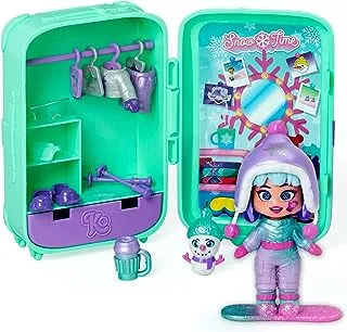 KOOKYLOOS Wanda’s Suitcase – Doll’s suitcase with over 14 fashion accessories and exclusive doll with 3 fun expressions. Includes clothes, accessories and shoes, hangers and an exclusive pet