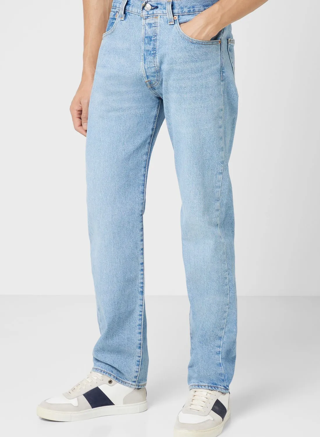 Levi's Mid Wash Relaxed Fit Jeans