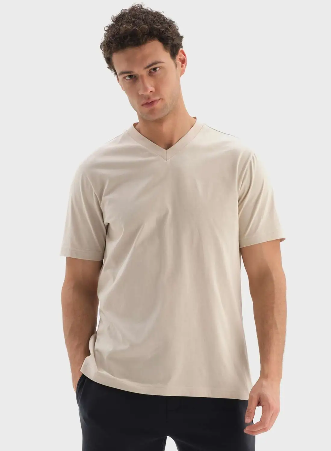 dagi Essential V-Neck T-Shirt