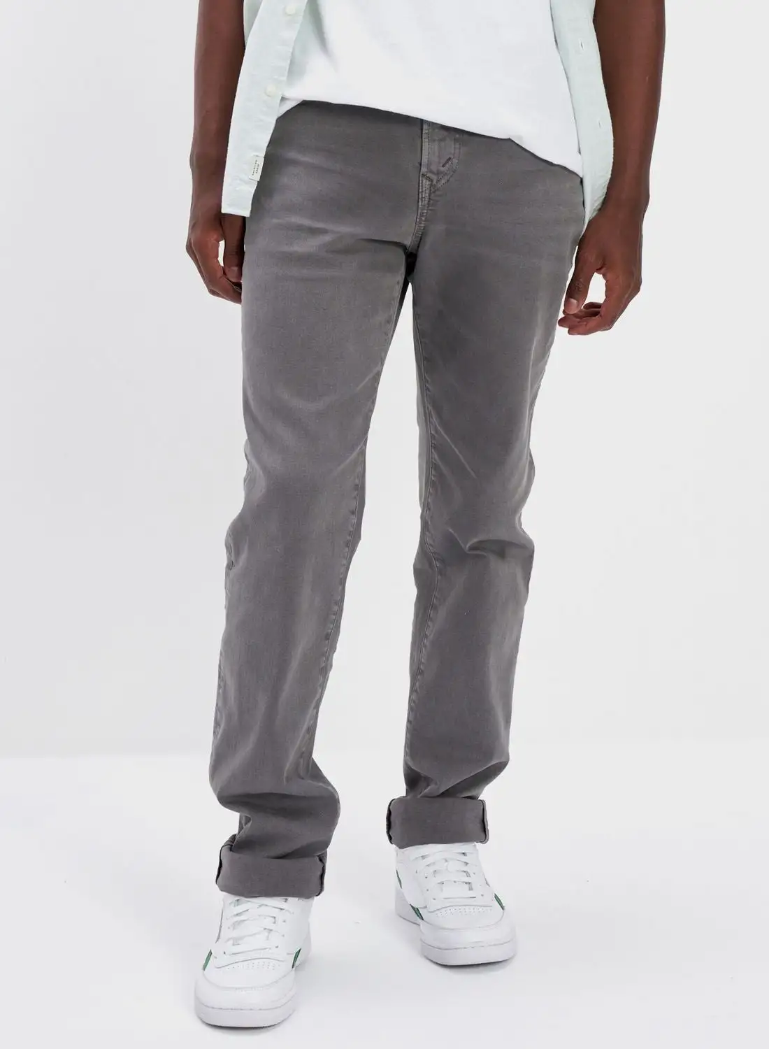 American Eagle Light Wash Slim Fit Jeans