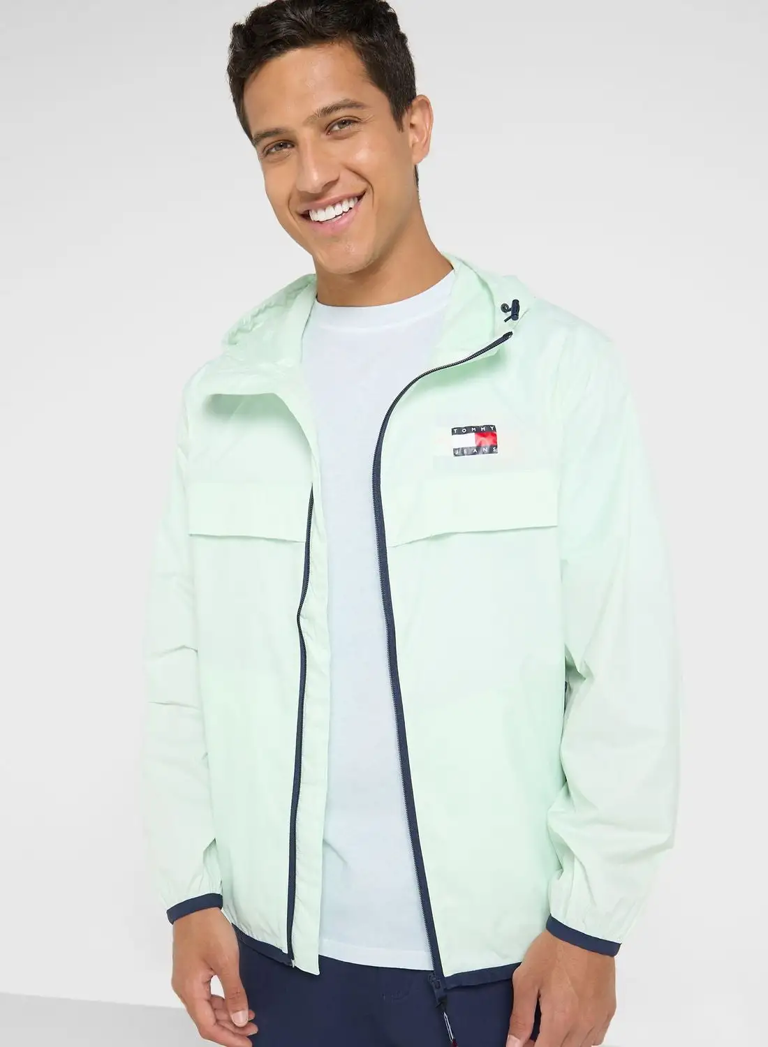 TOMMY JEANS Logo Essential Jacket