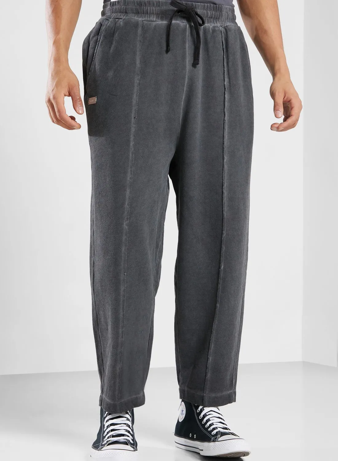 izzue تيري الأصباغ الباردة Sweatpants