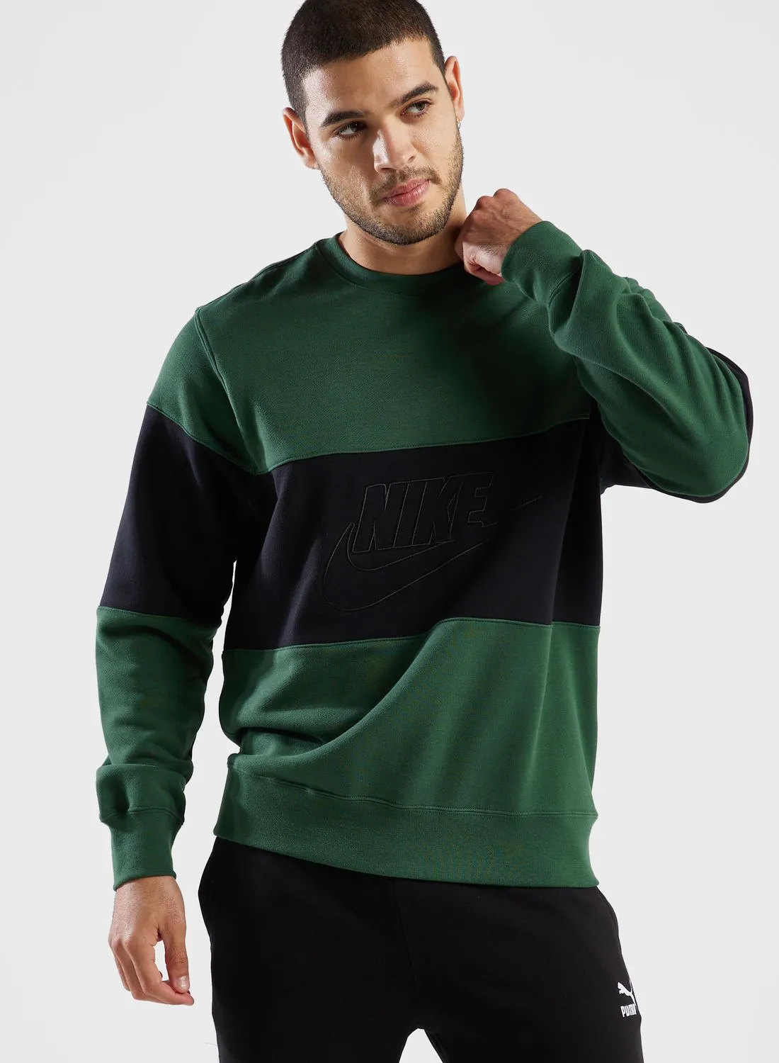 Nike Essential Club Sweatshirt