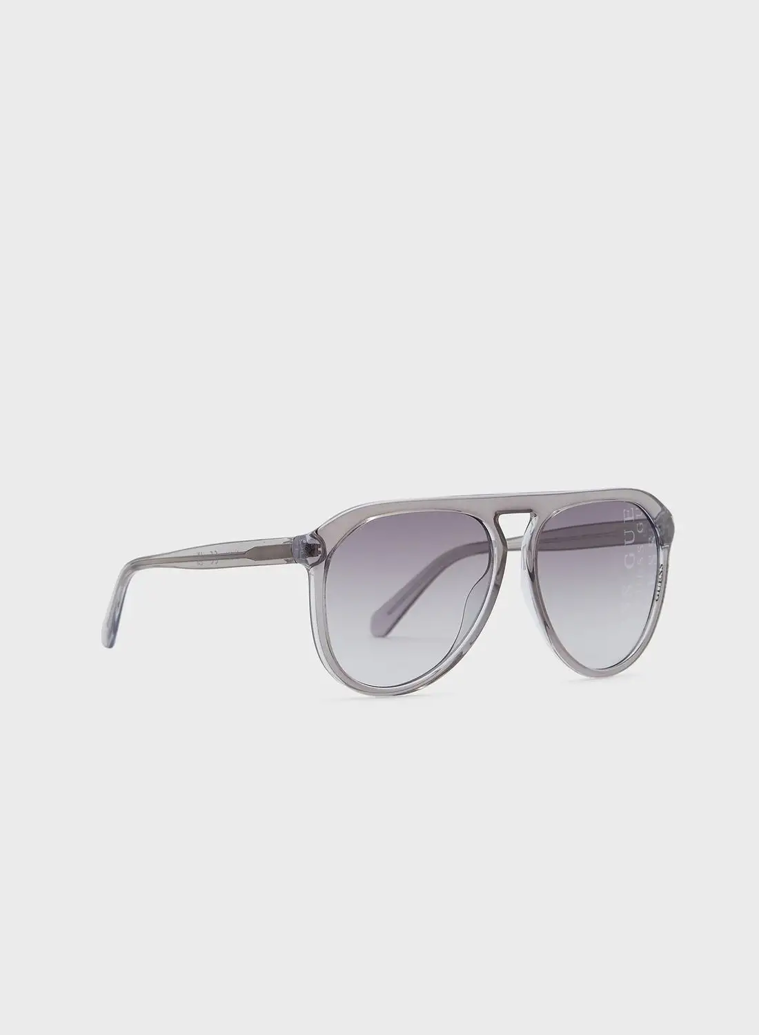 GUESS Round Sunglasses