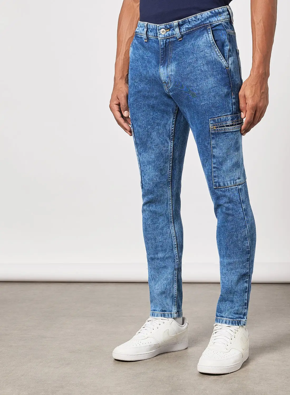 QUWA Washed Slim Tapered Jeans Light Blue