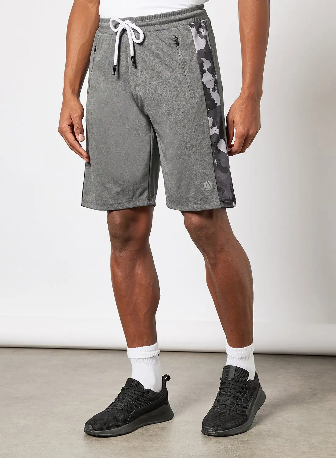 Athletiq Men Detailed Shorts With Printed Panel Dark Grey