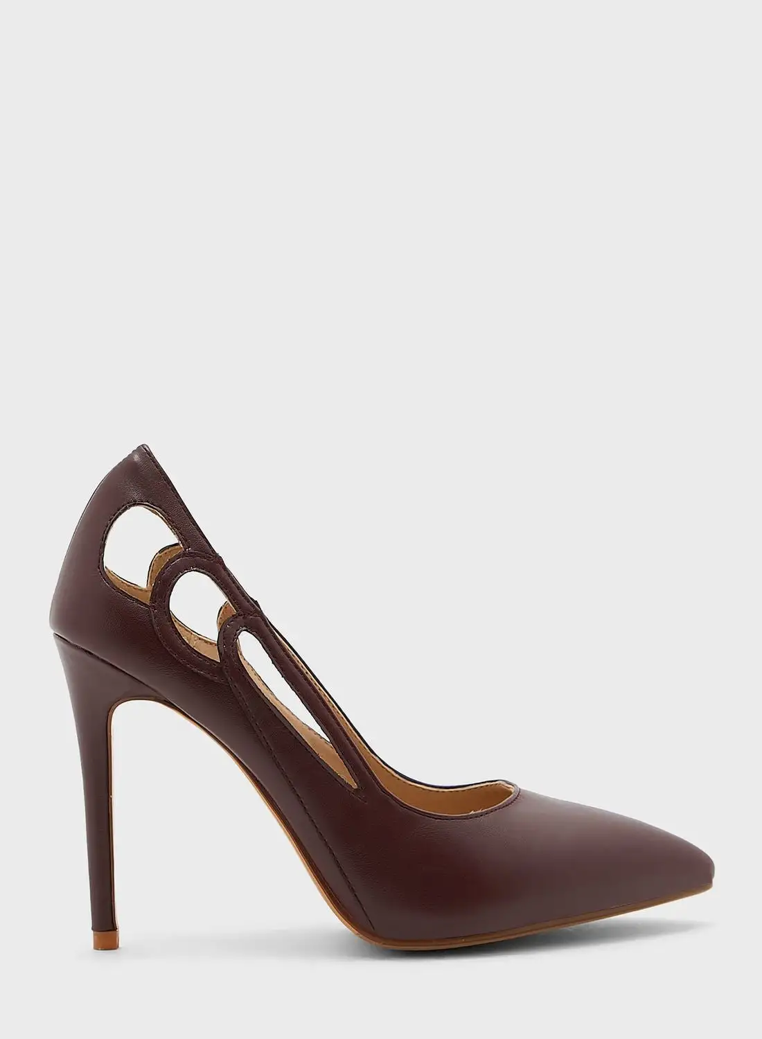 Namshi x Sabrina Cutout Detail Pointed Pump