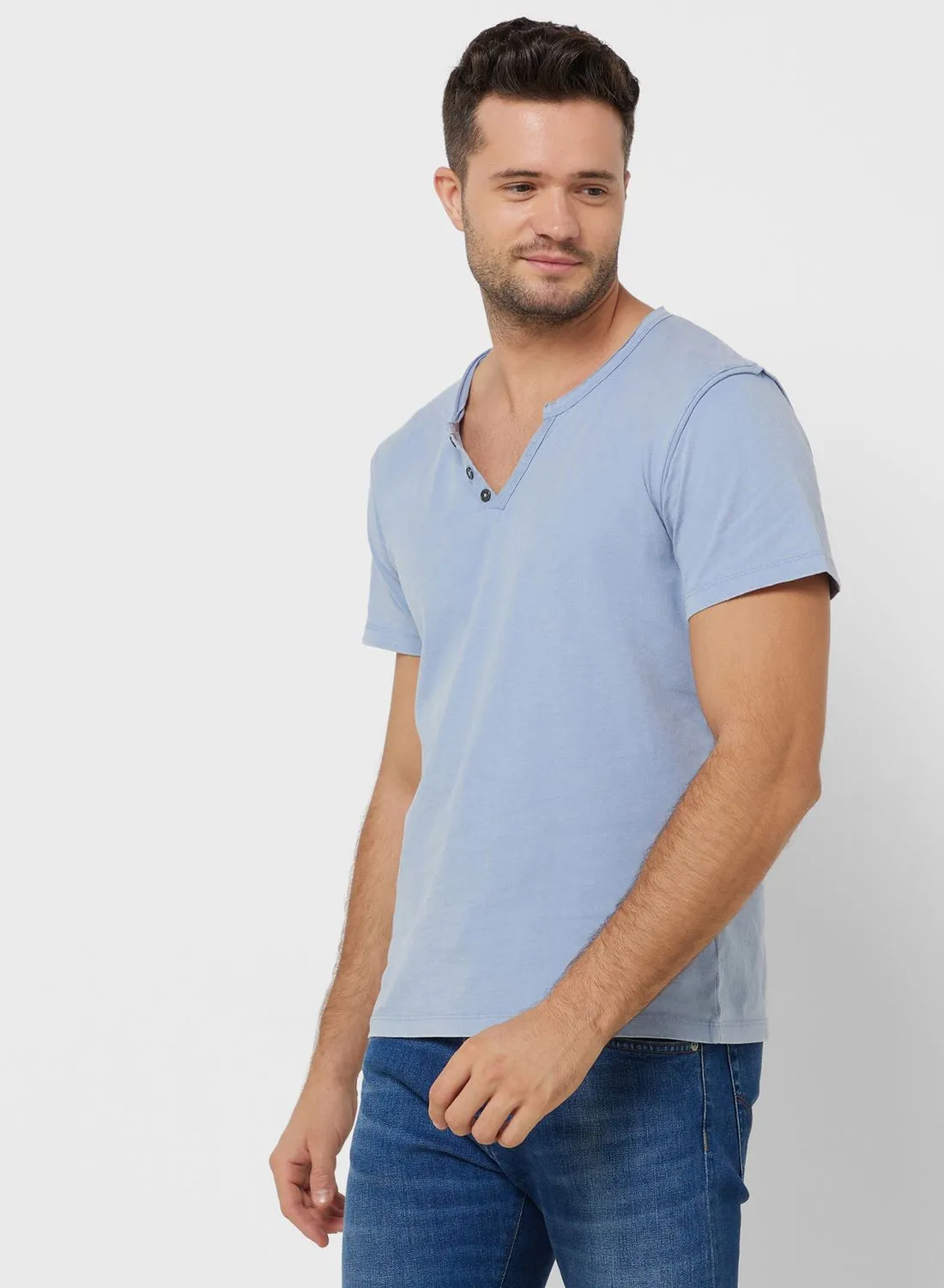 BRAVE SOUL Henley Neck T-Shirt