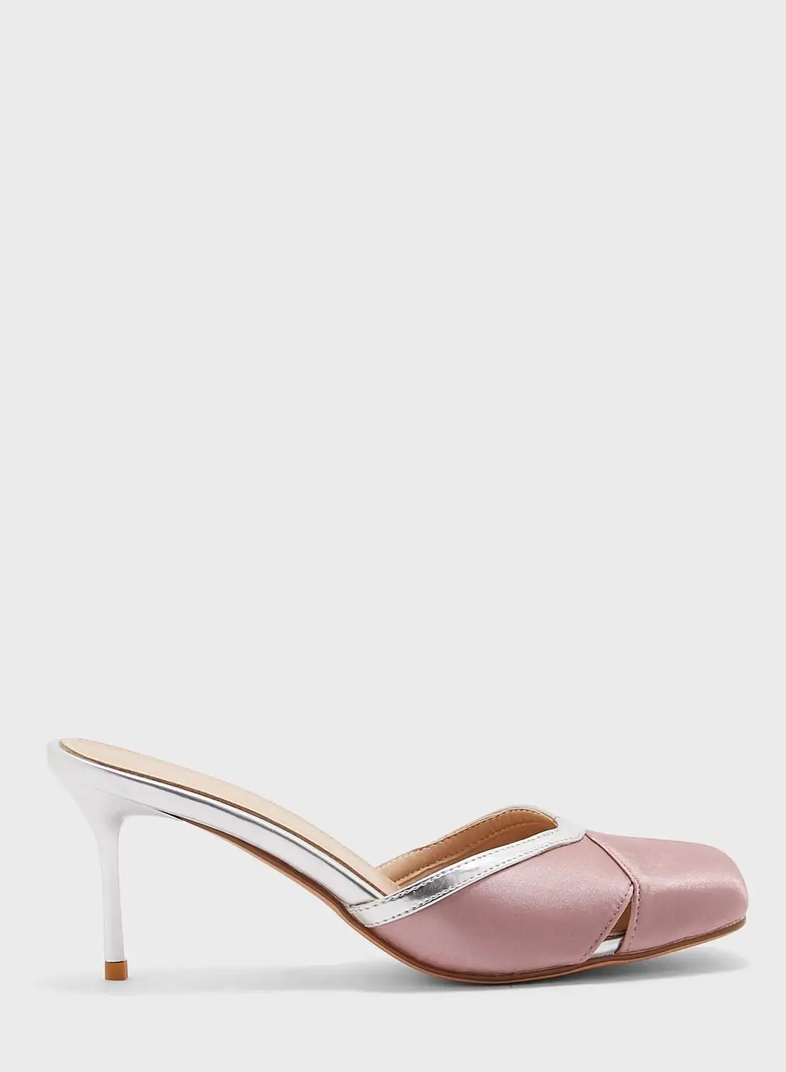 Khizana Cutout Detail Round Square Toe Slip On Pump