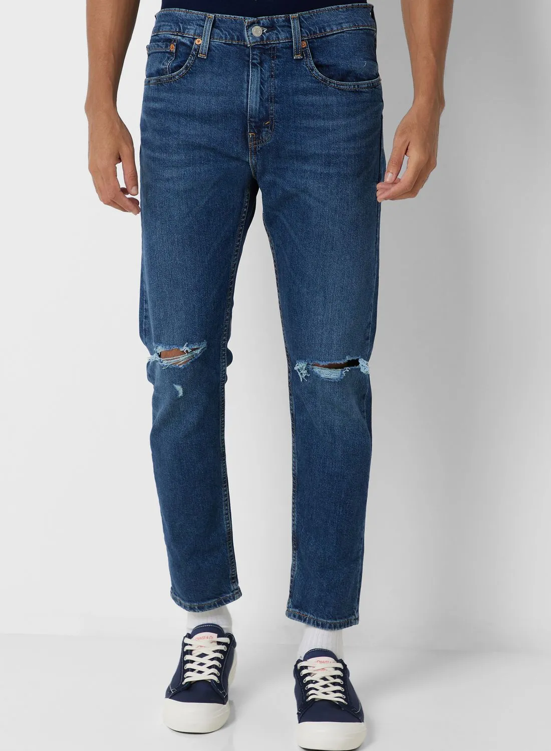 Levi's Mid Wash Relaxed Fit Jeans