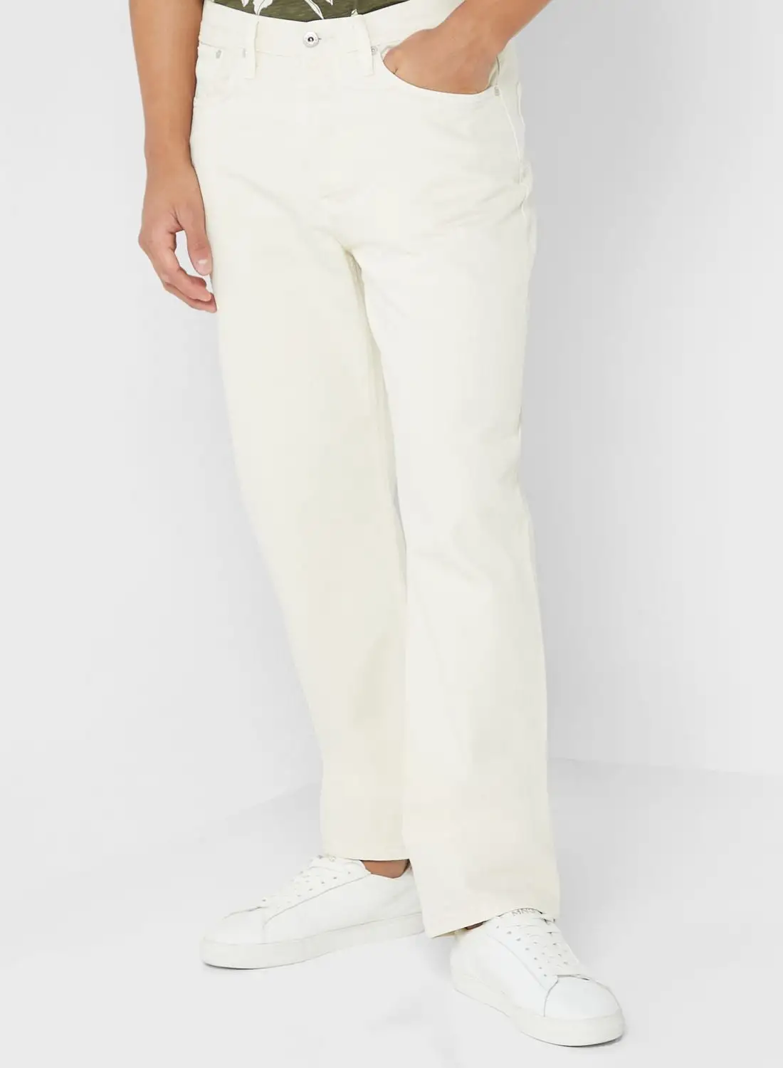 GANT Light Wash Relaxed Fit Jeans