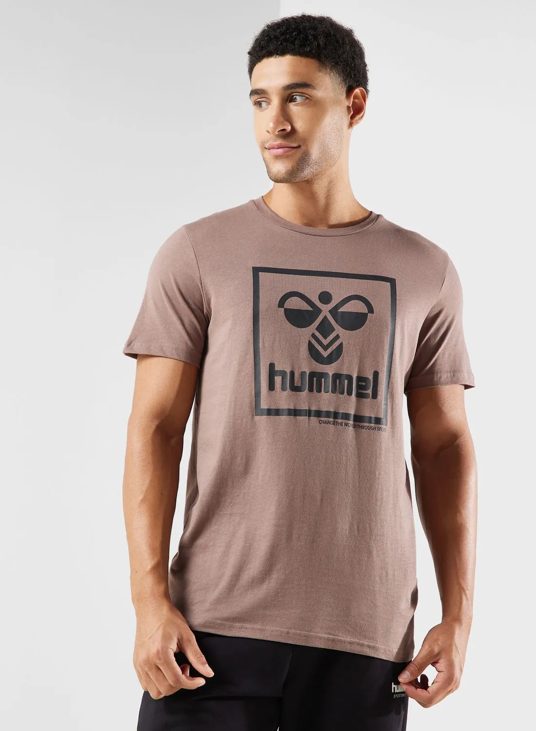 Hummel Isam 2.0 Logo T-Shirt