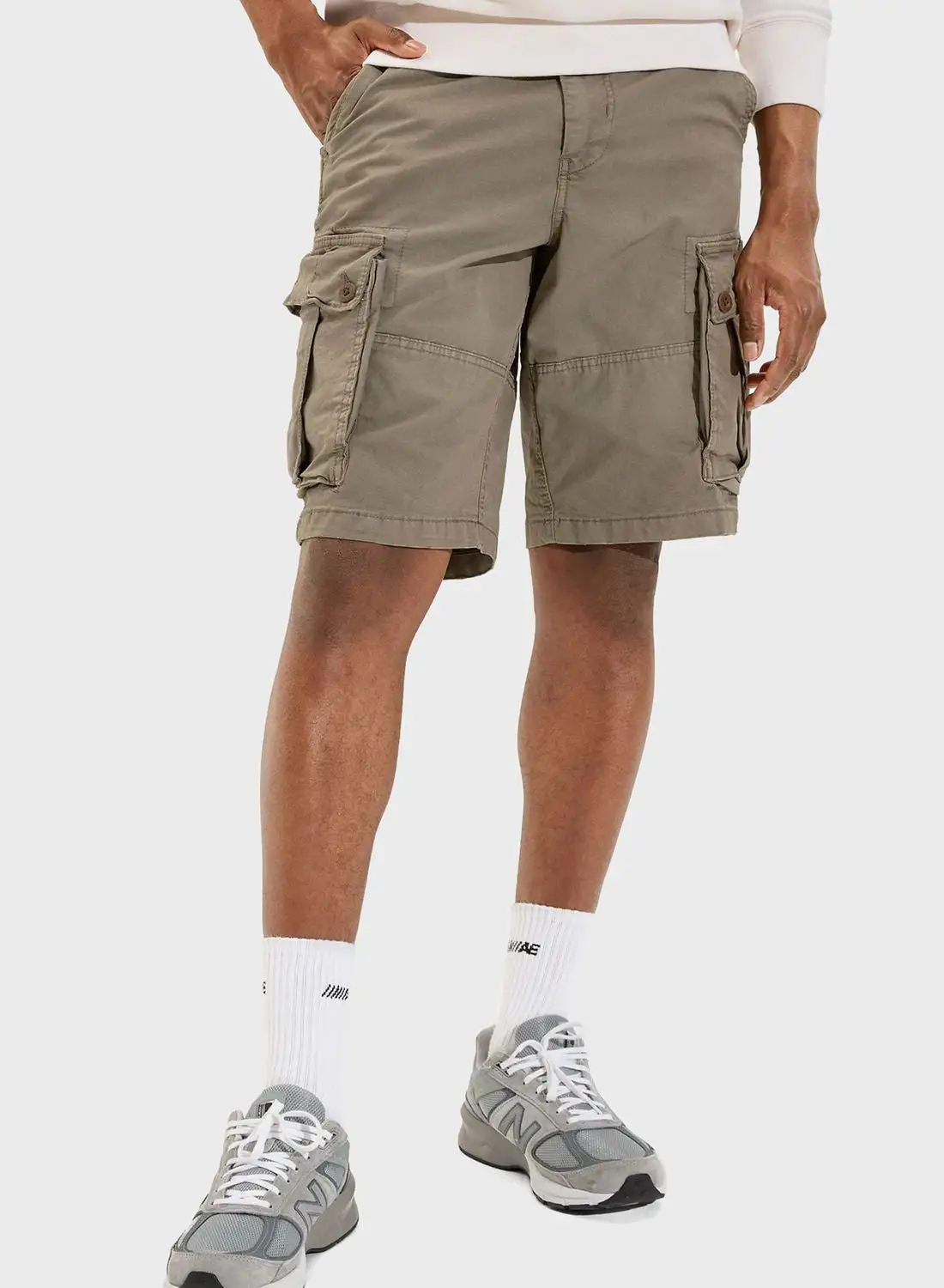 American Eagle Essential Cargo Shorts