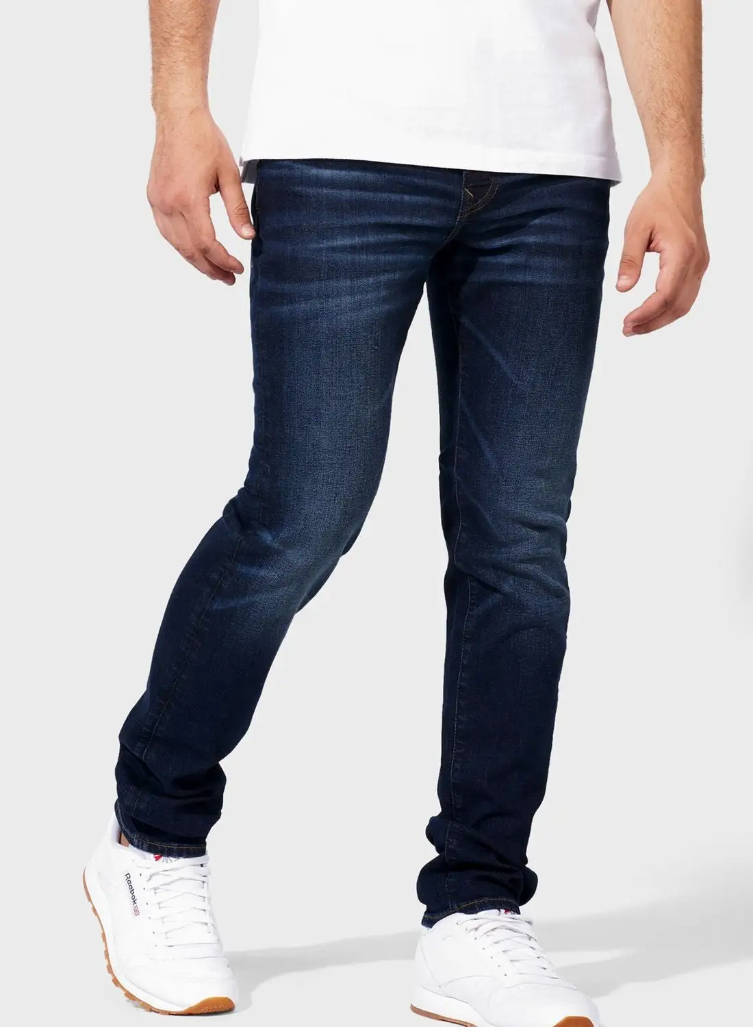 American Eagle Rinse Wash Slim Fit Jeans