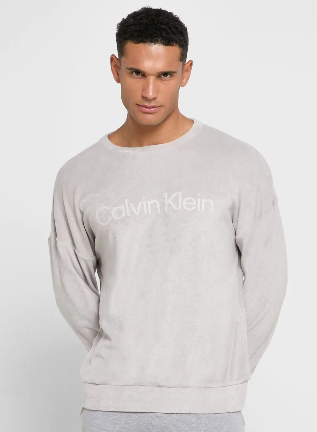 CALVIN KLEIN Essential Crew Neck Sweatshirt