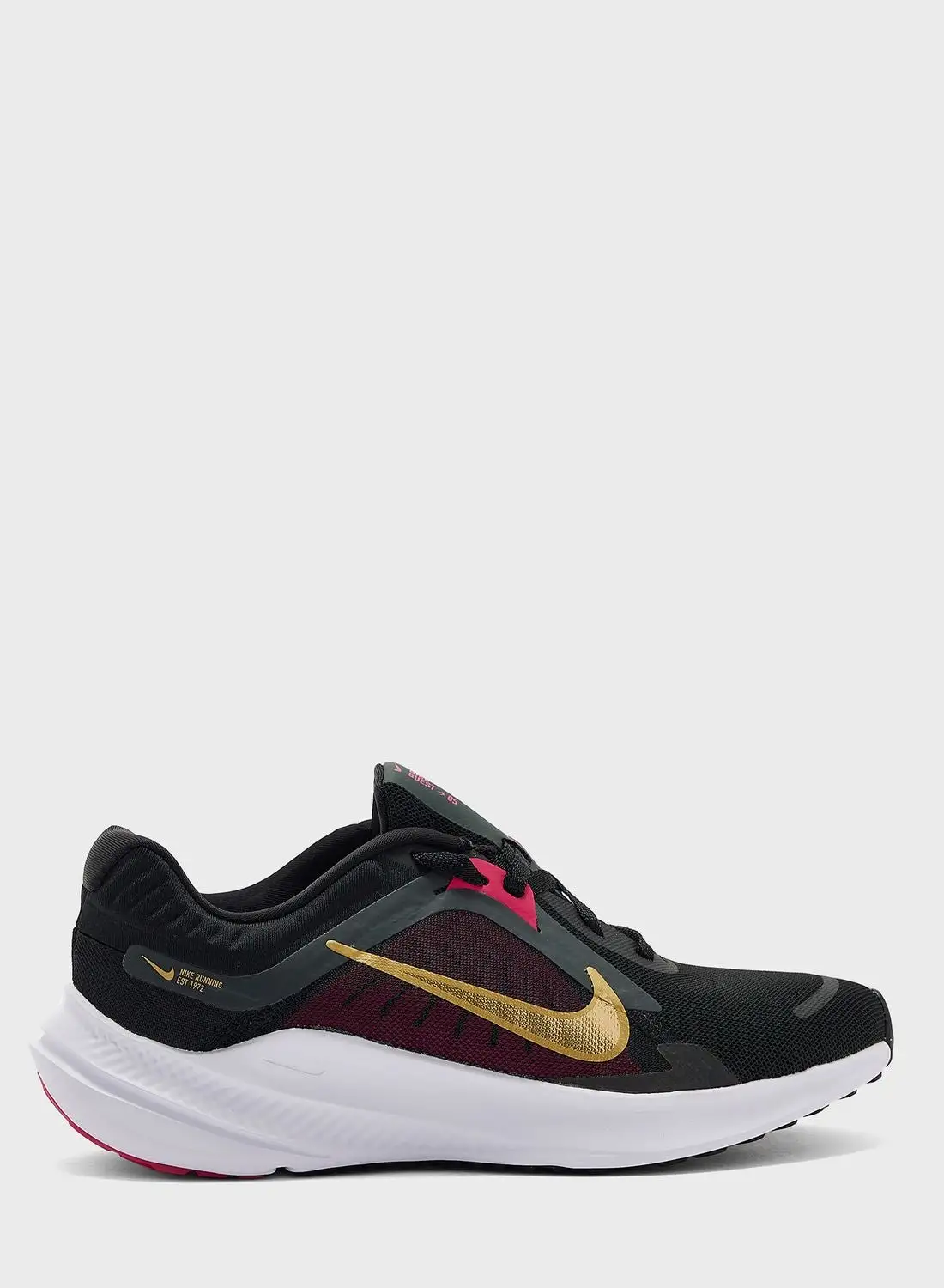 Nike Quest 5