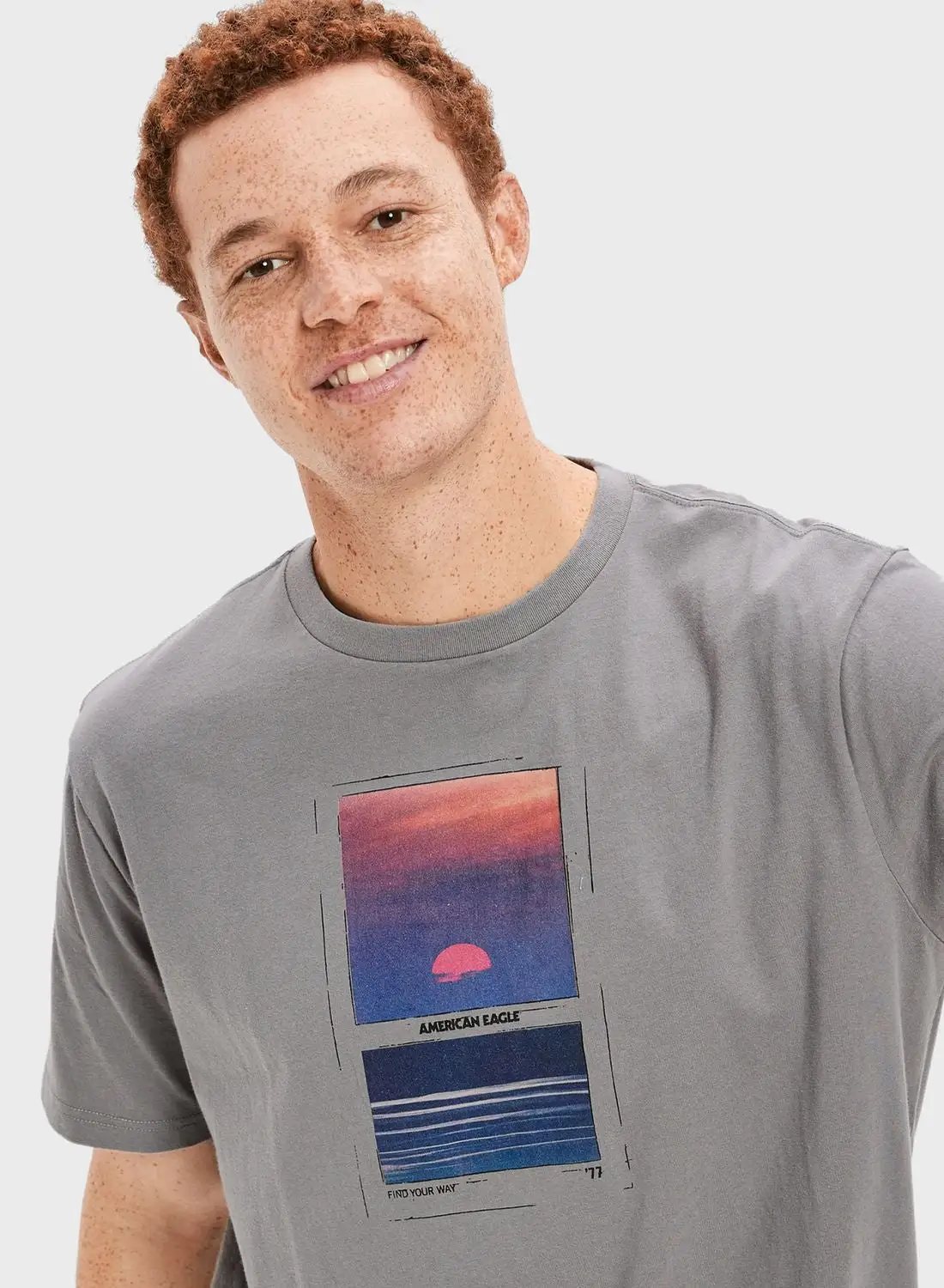 American Eagle Graphic Crew Neck T-Shirt