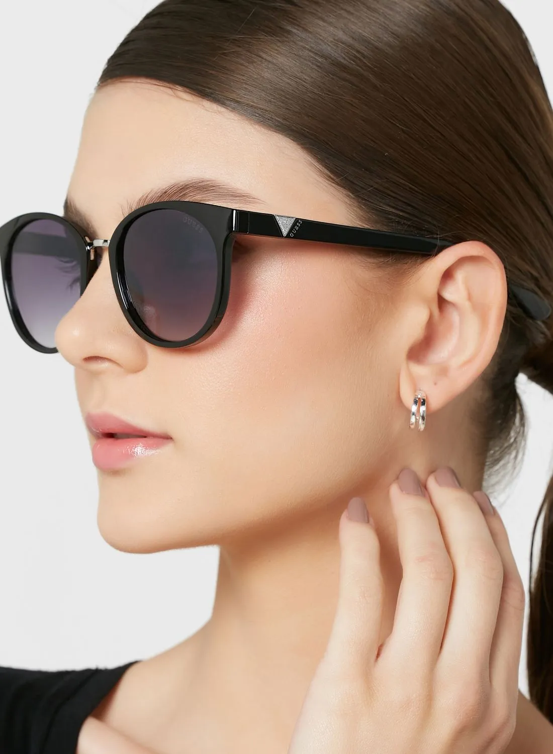 GUESS Oval Shape Sunglasses