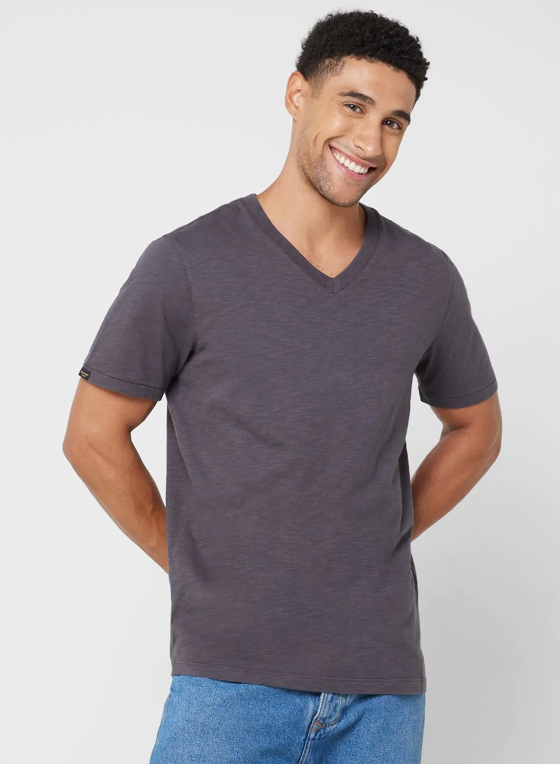 Superdry Essential  V Neck T-Shirt