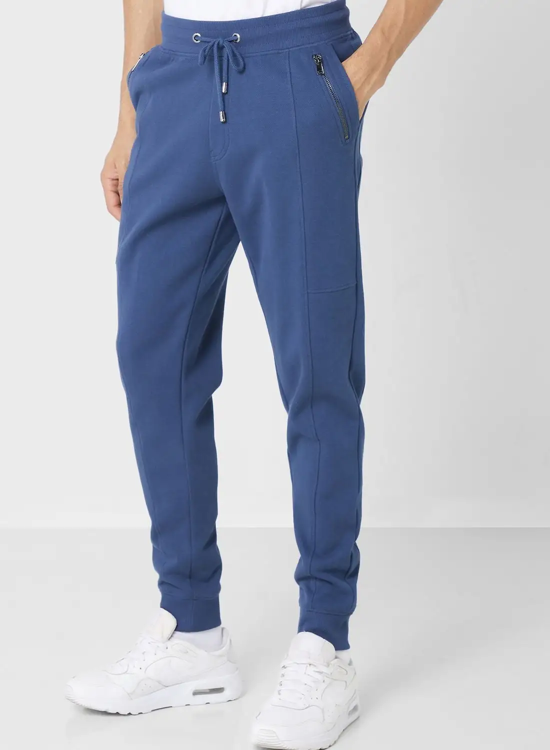 Iconic Essential Sweatpants