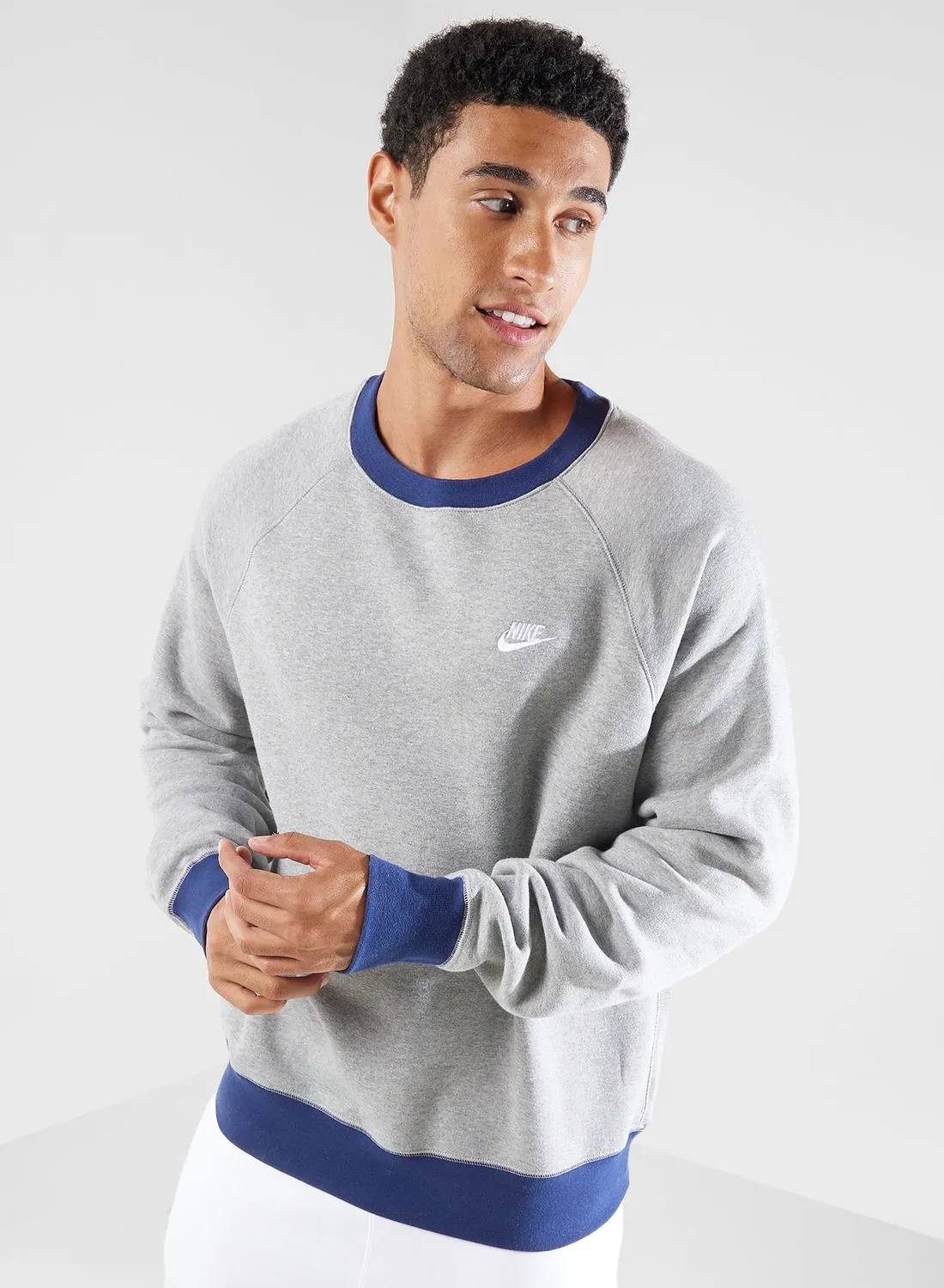 Nike Club Basketball Raglan Crew Sweatshirt