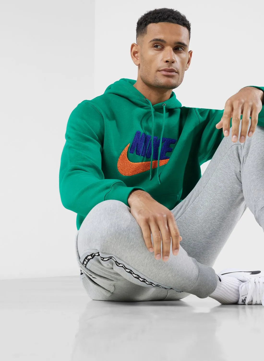 Nike Essential Club Basketball Hoodie