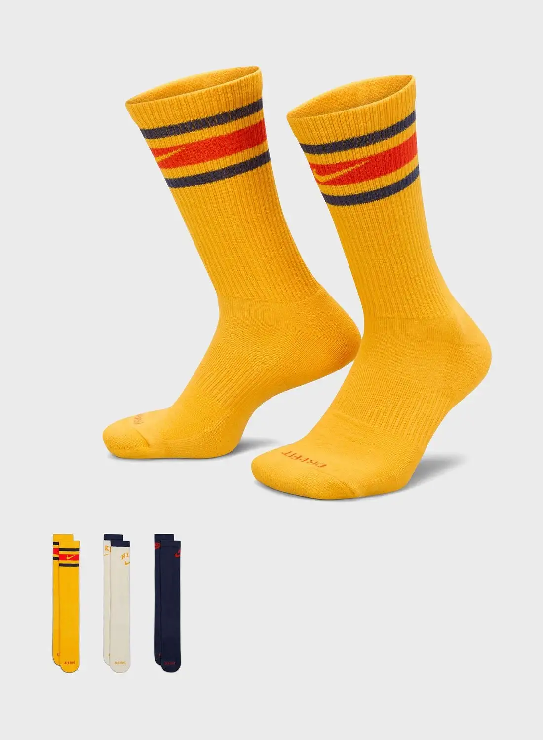 Nike 3 Pack Everyday Plus Cush Crew Socks