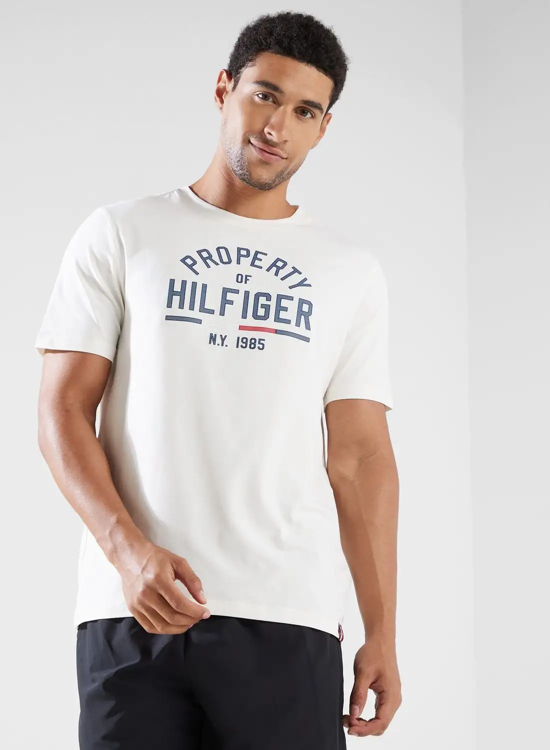 TOMMY HILFIGER Essential Graphic T-Shirt