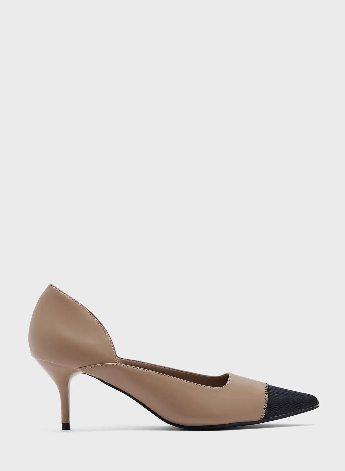 Vincci Pointed Toe Pumps