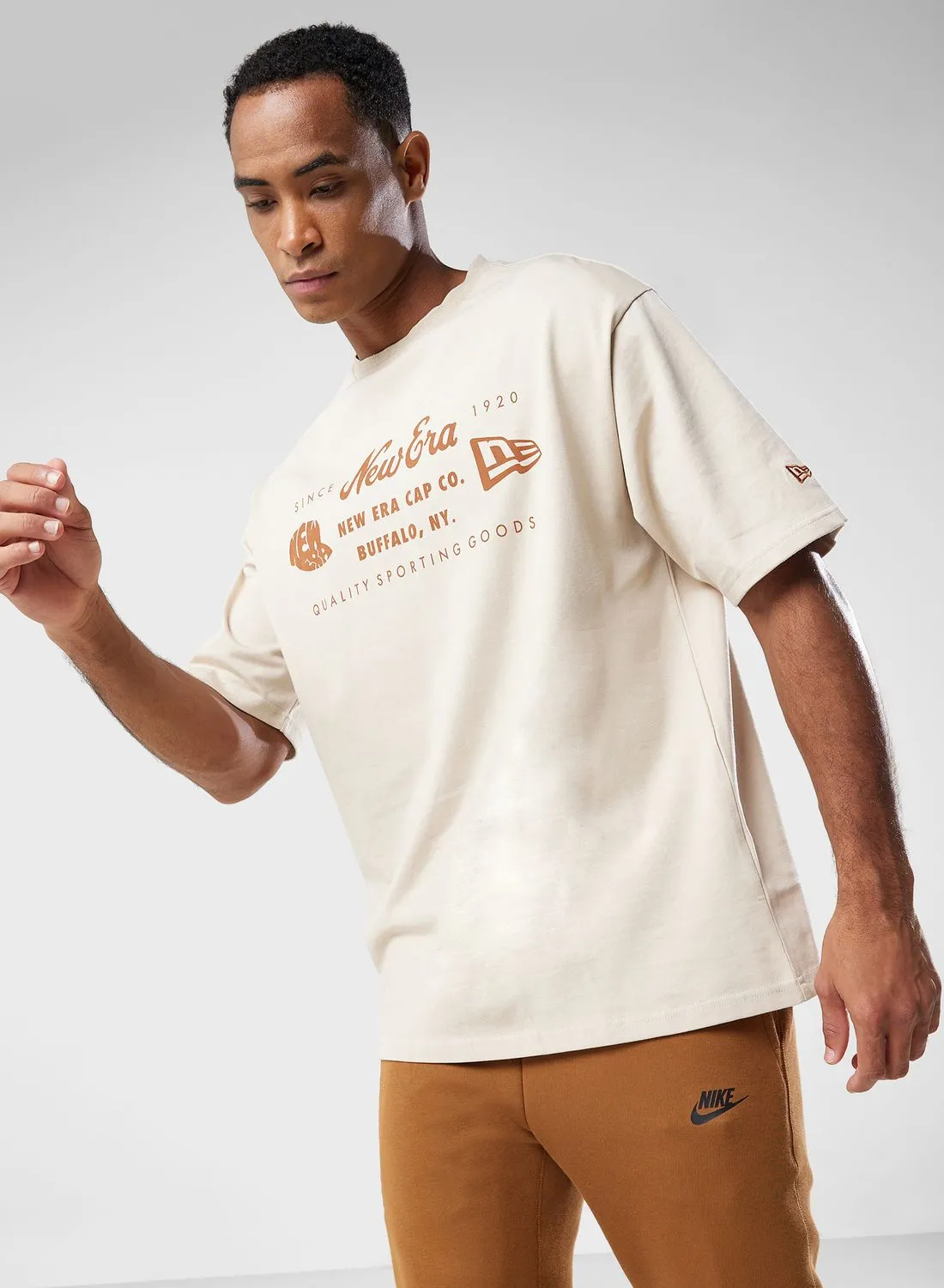 NEW ERA New Era Heritage Oversized T-Shirt