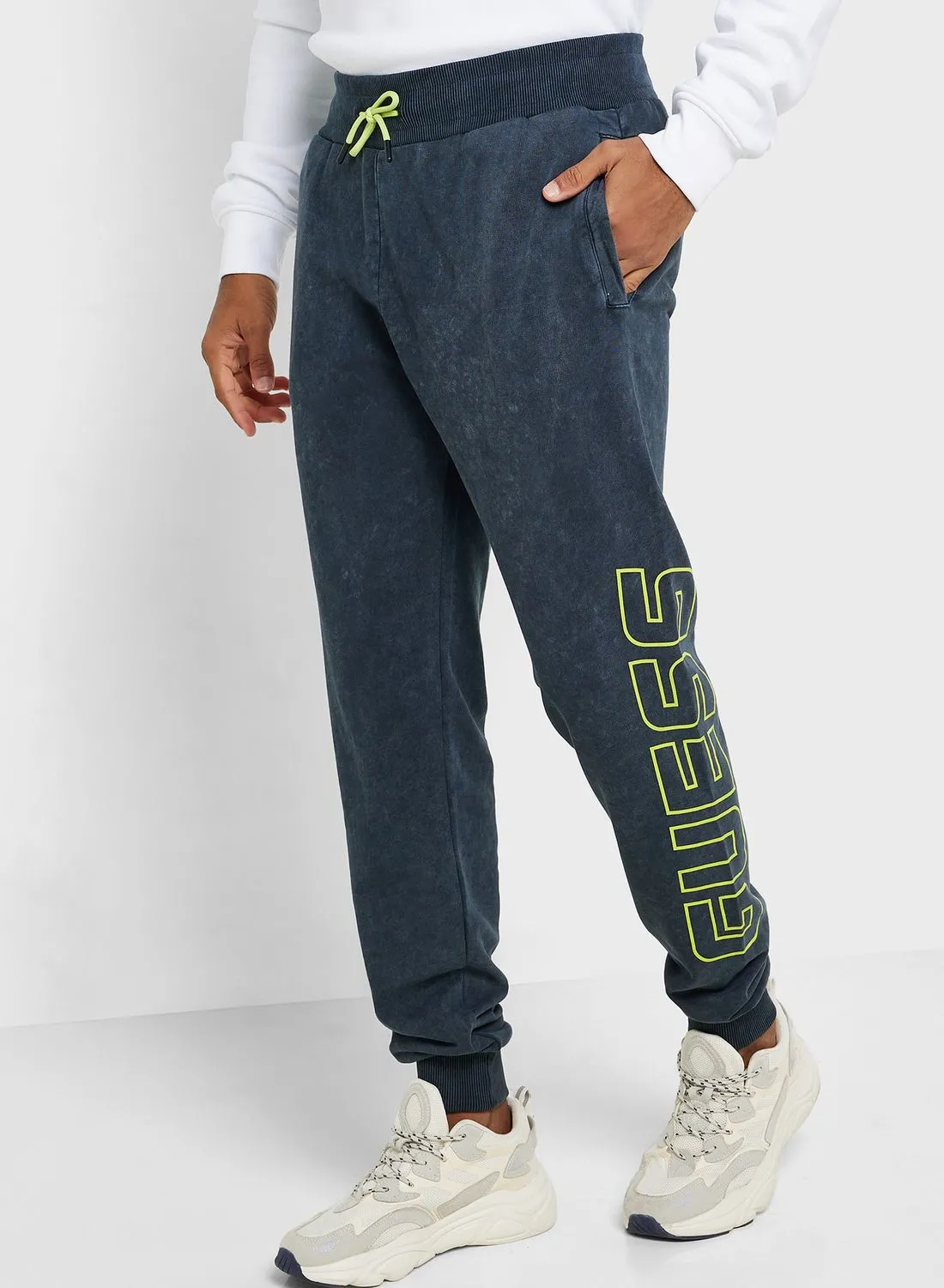 GUESS Drawstring Cuffed Sweatpants