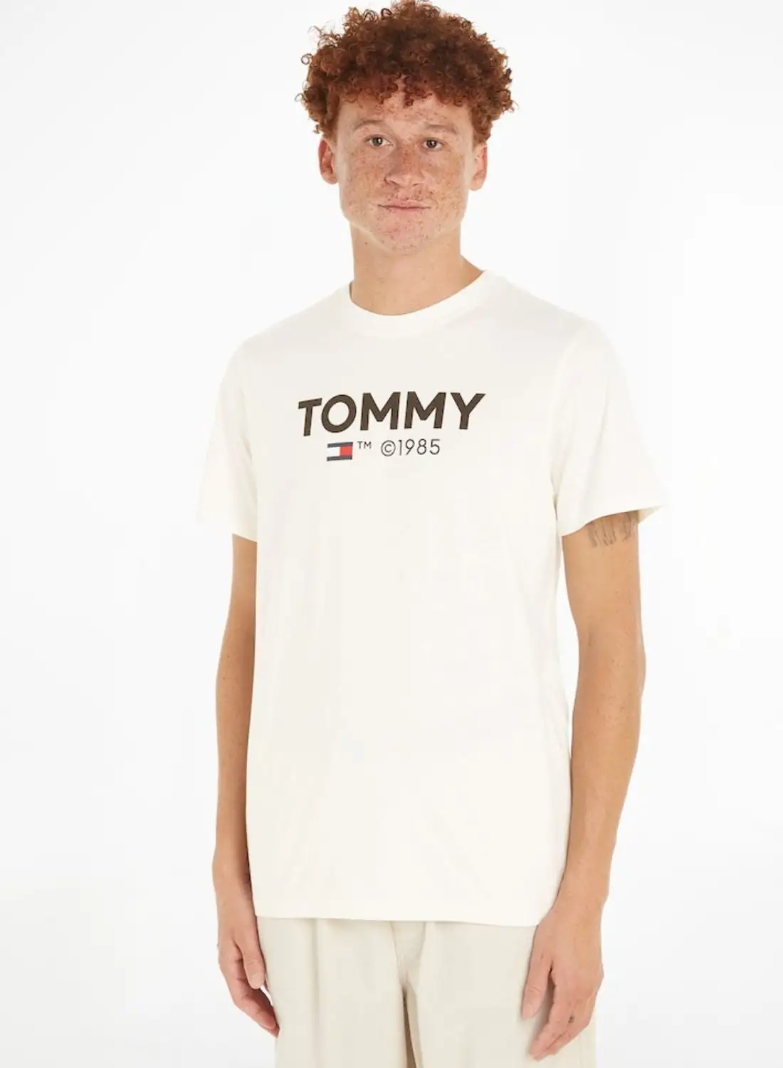 TOMMY JEANS Logo Crew Neck T-Shirt