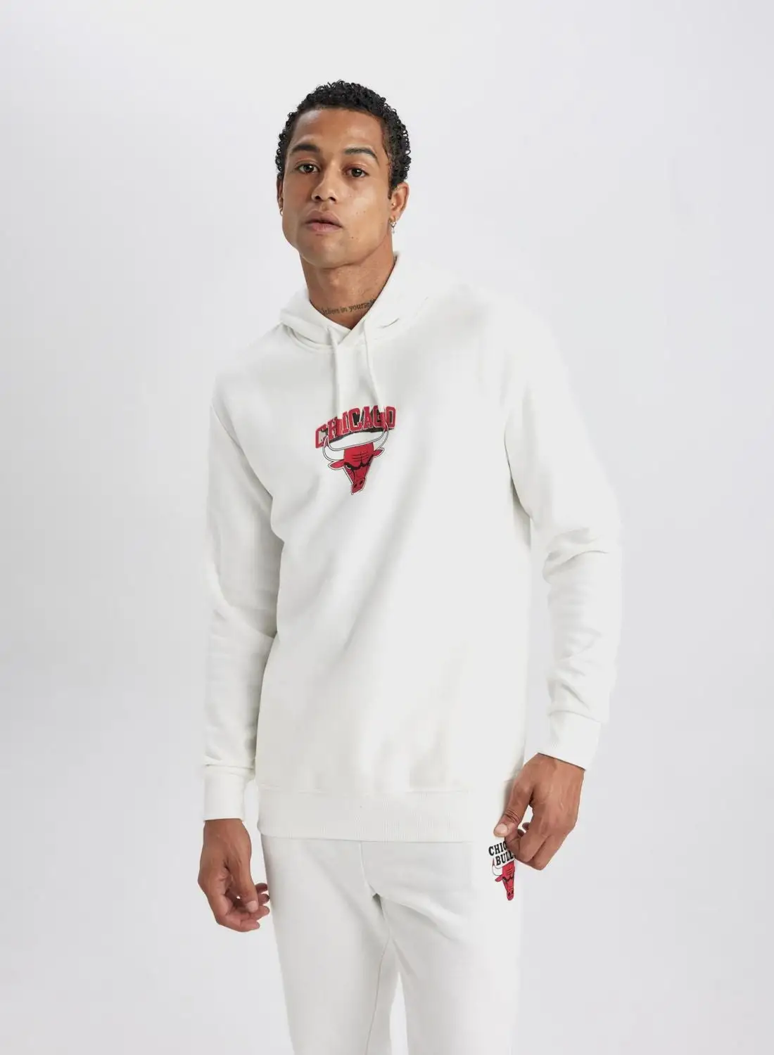 DeFacto Man Licensed Chicago Bulls (Nbachi1000) Standart Fit Sweat Shirt