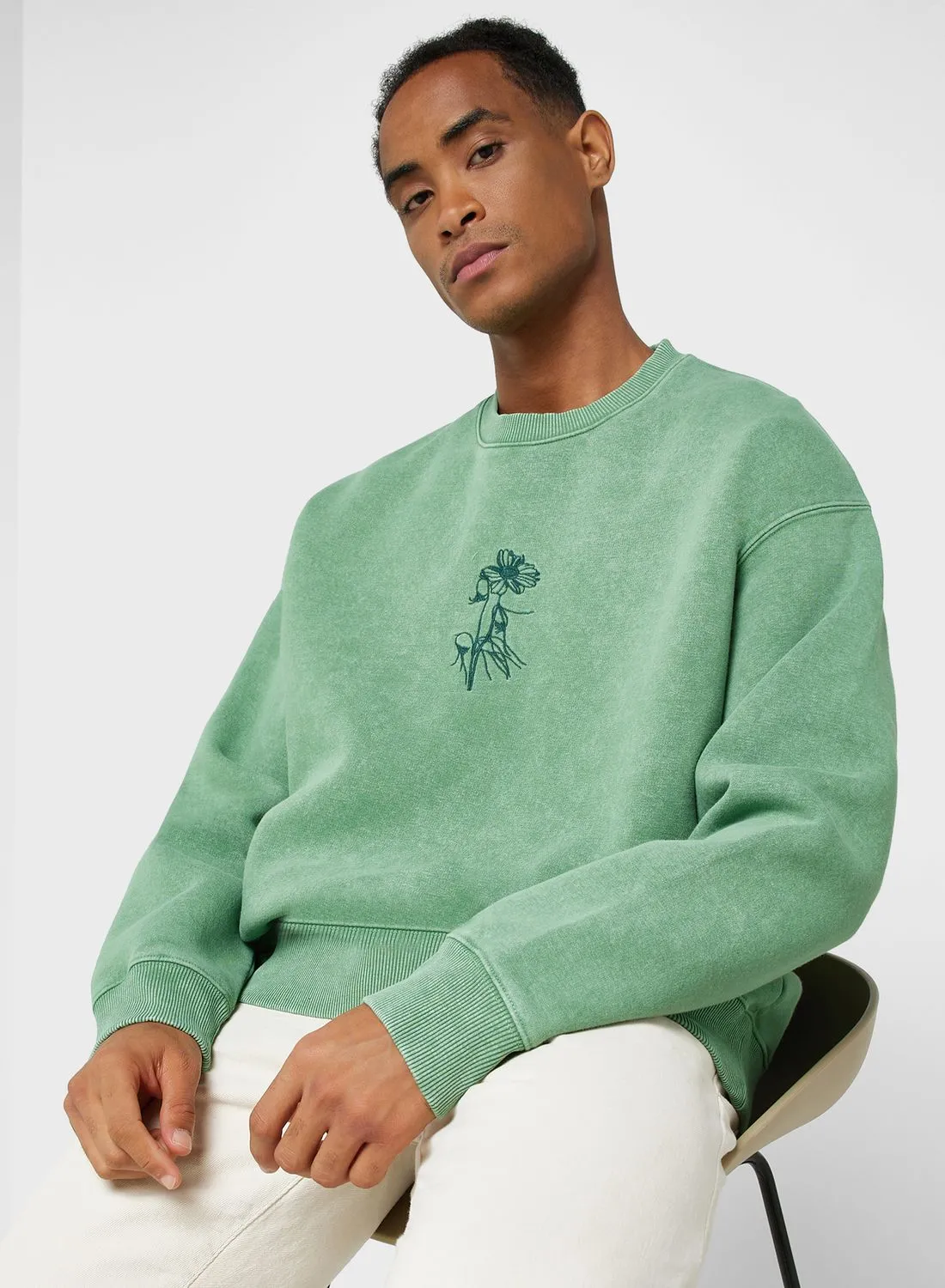 TOPMAN Oversized Floral Embroidery Crew Neck Sweatshirt