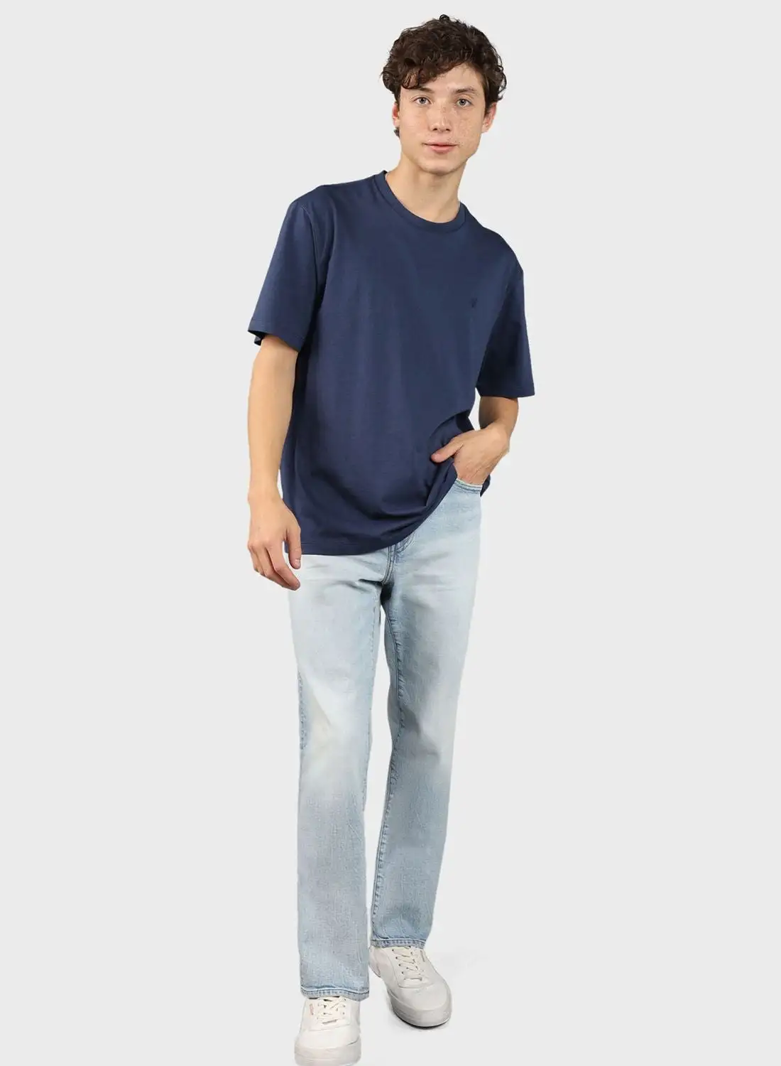 American Eagle Light Wash Straight Fit Jeans