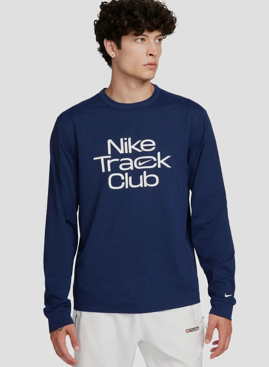 Nike Dri-Fit Track Club Heavy Verse Sweatshirt