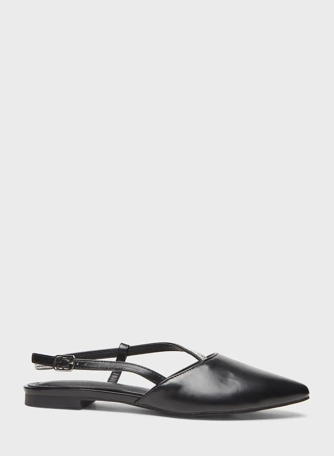 shoexpress Flat Sandals