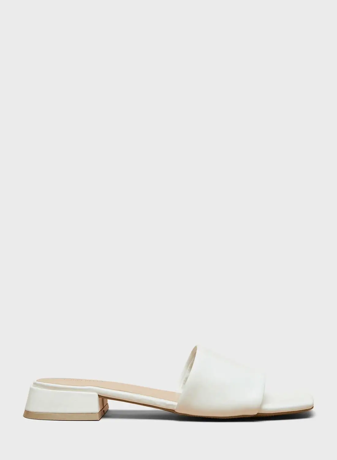 shoexpress Flat Sandals