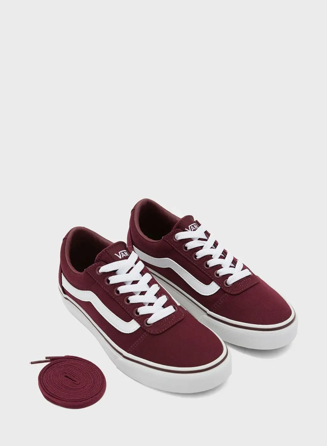 VANS Essential Asher Sneakers