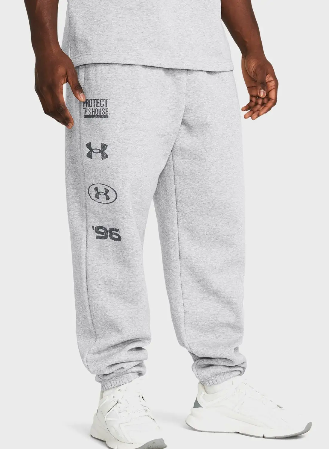 UNDER ARMOUR Essential Fleece Novelty Sweatpant