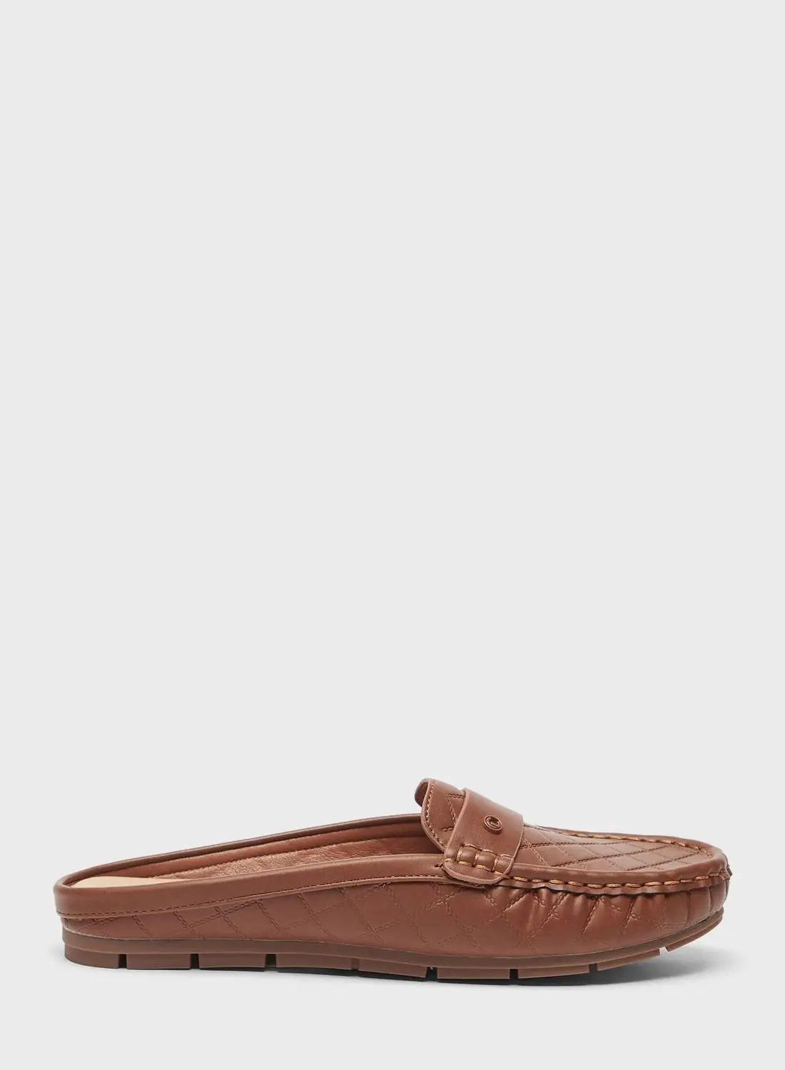 Le Confort Close Toe Slip Ons