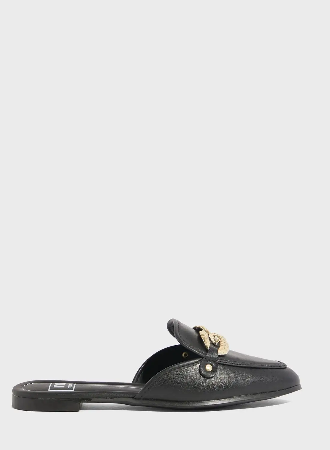 MOLECA Adley Close Toe Slip Ons