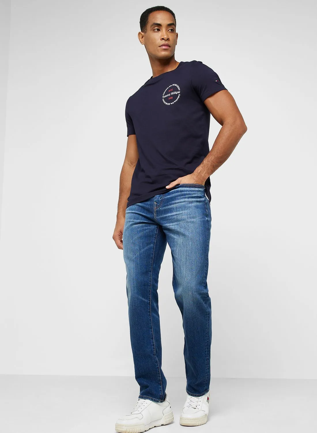 American Eagle Light Wash Straight Fit Jeans