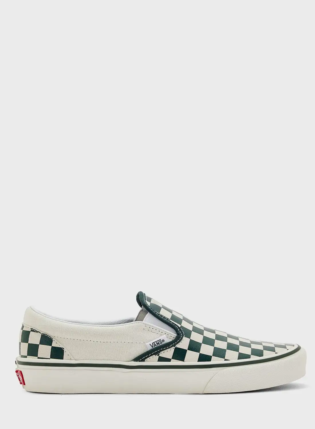 حذاء VANS الكلاسيكي سهل الارتداء مريح