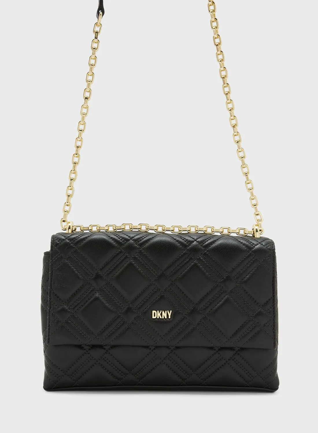 حقائب DKNY Evon ذات الطية فوق الجسم