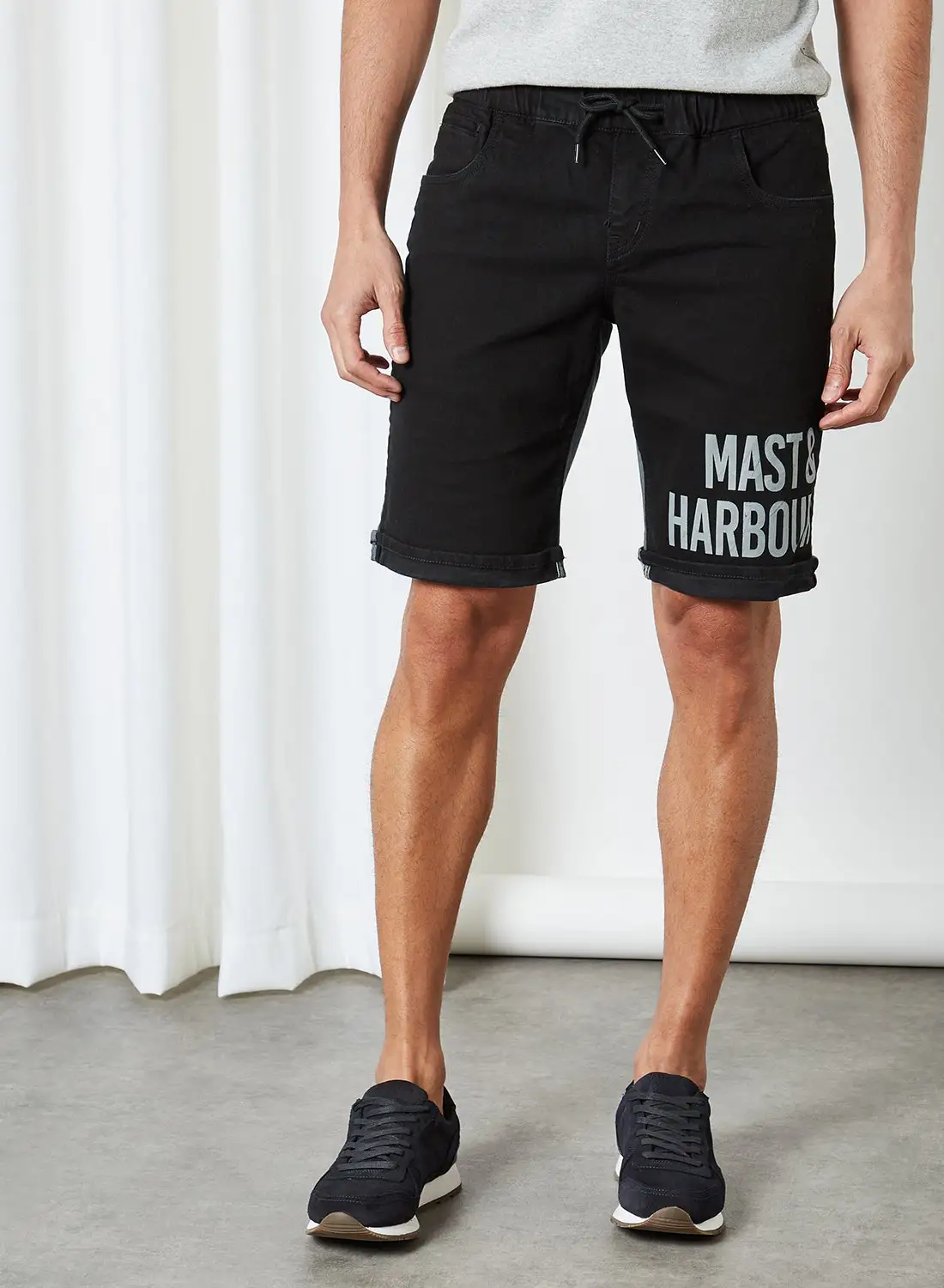 Mast & Harbour Men's Logo Detailed Shorts Black