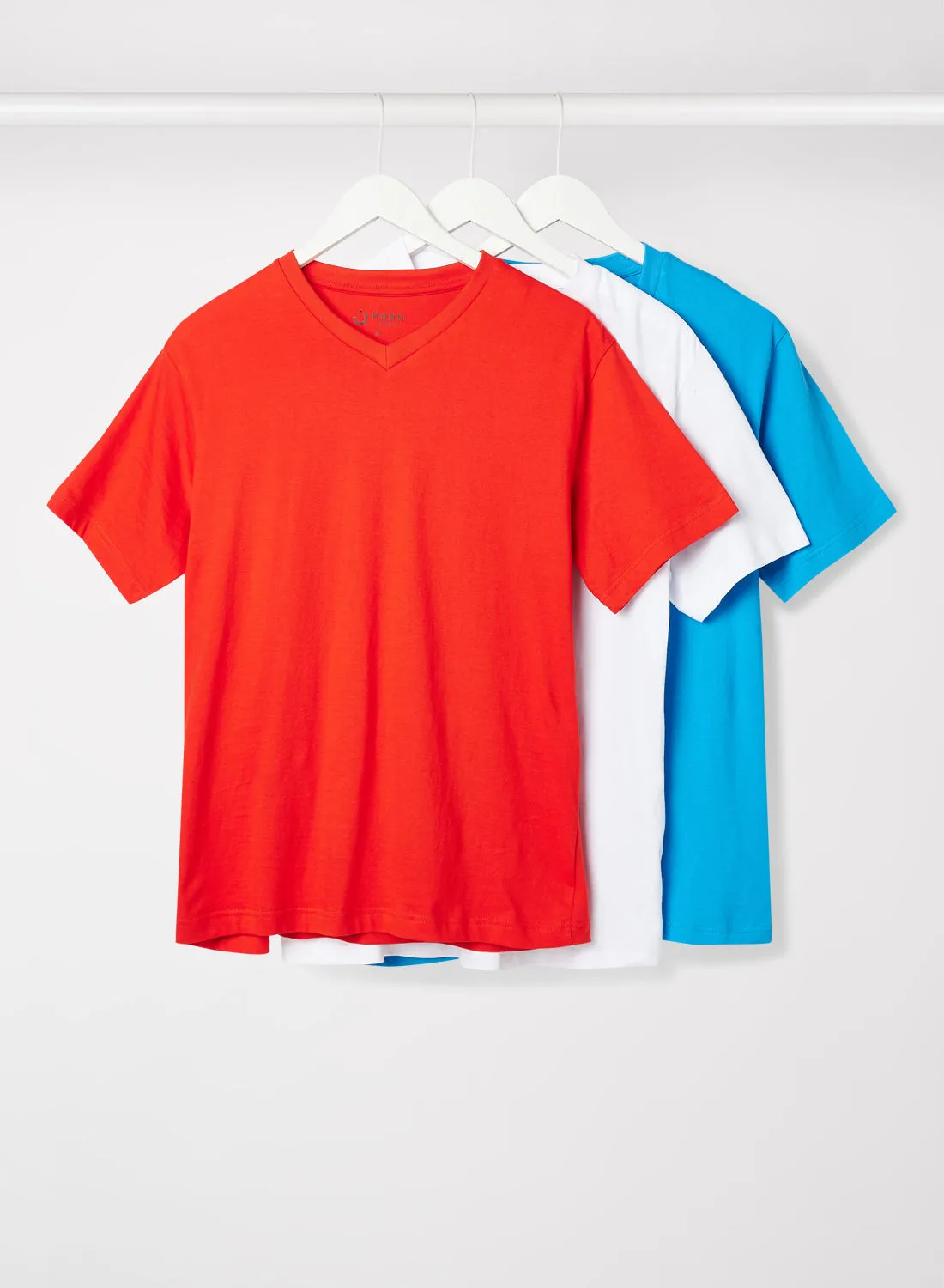 Noon East Pack Of 3 Men's Basic V-Neck Cotton Biowashed Fabric Comfort Fit Stylish Design T-Shirt Red/Ibiza Blue/White